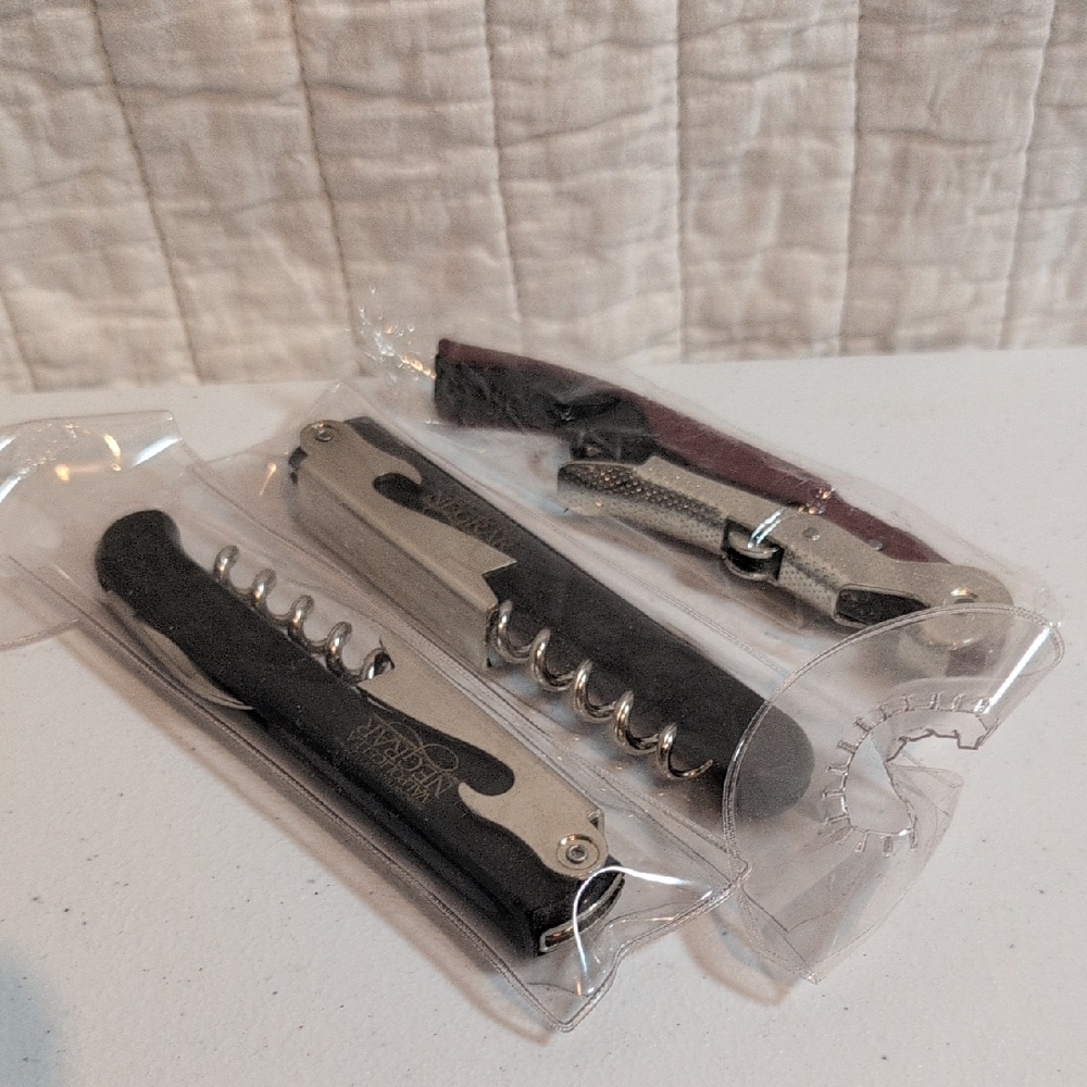 3x Assorted Corkscrews